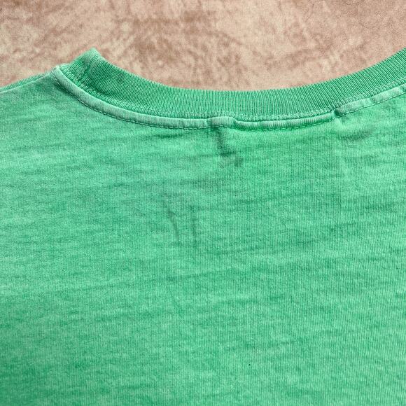 Vintage Y2K Dolphin Print Cropped T-Shirt Green Tropical Vacation Coastal Surfer - Picture 6 of 7